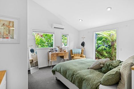 Photo of property in 141 Matipo Road, Te Atatu Peninsula, Auckland, 0610