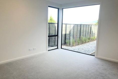 Photo of property in 5 Kotuku Lane, Jacks Point, Queenstown, 9371