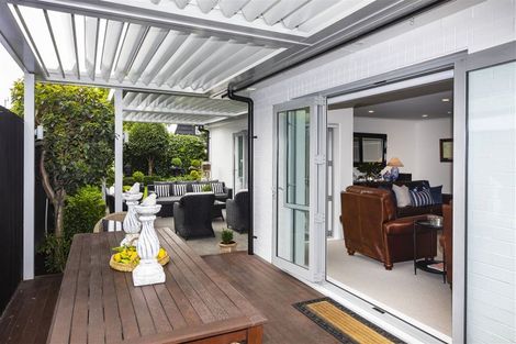 Photo of property in 56 Fendalton Road, Fendalton, Christchurch, 8014