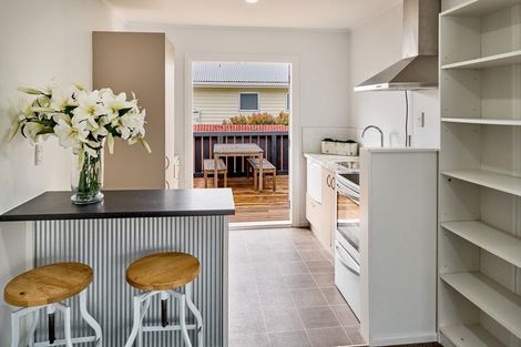 Photo of property in 3/14 Jillett Street, Titahi Bay, Porirua, 5022