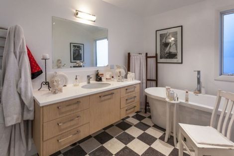 Photo of property in 423 Otahu Road, Whangamata, 3620