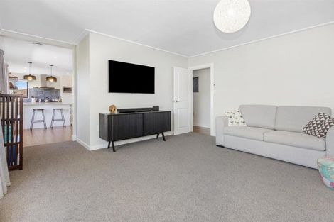 Photo of property in 71 Leeward Drive, Whitby, Porirua, 5024