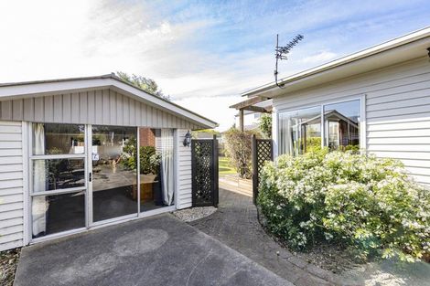 Photo of property in 8 Stackhouse Avenue, Bishopdale, Christchurch, 8053
