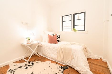 Photo of property in Westhaven Apartments, 2/127 Molesworth Street, Thorndon, Wellington, 6011