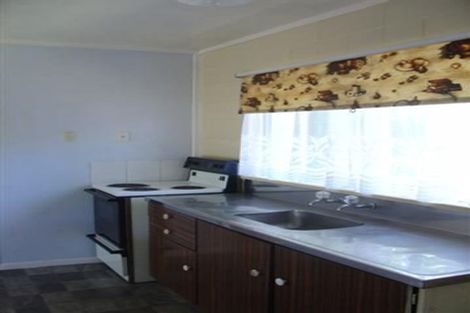 Photo of property in 2/1 Rosier Road, Glen Eden, Auckland, 0602