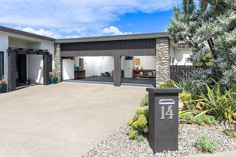 Photo of property in 14 Takahe Drive, Paraparaumu Beach, Paraparaumu, 5032