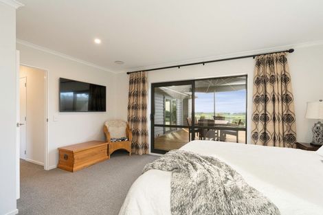 Photo of property in 67 Albert Road, Tokomaru, Palmerston North, 4474