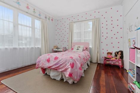 Photo of property in 6 Glengarry Road, Glen Eden, Auckland, 0602