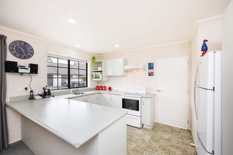 Photo of property in 8/63 North Street, Palmerston North, 4410