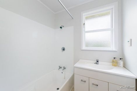Photo of property in 23 Mcleod Street, Elderslea, Upper Hutt, 5018