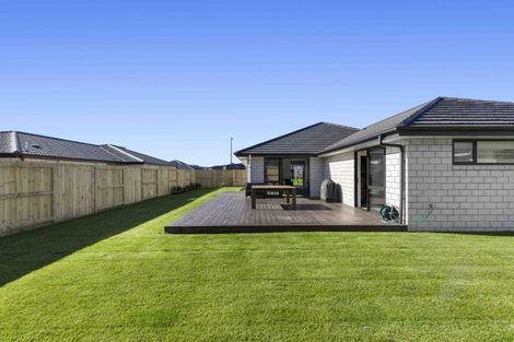 Photo of property in 27 Lockerbie Street, Morrinsville, 3300