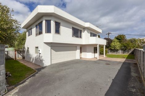 Photo of property in 118 Seaview Road, Paraparaumu Beach, Paraparaumu, 5032