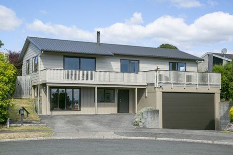 Photo of property in 12 Golders Place, Richmond Heights, Taupo, 3330