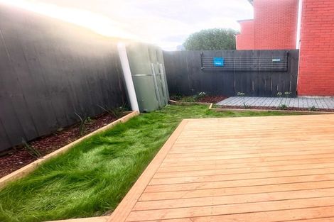 Photo of property in 14a Sunlands Drive, Manurewa, Auckland, 2102