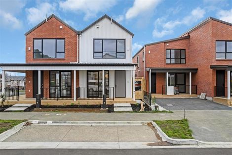 Photo of property in 14 Waimarie Drive, Karaka, 2578