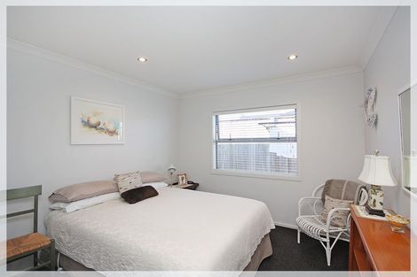 Photo of property in 28 Andrews Street, Foxton Beach, Foxton, 4815
