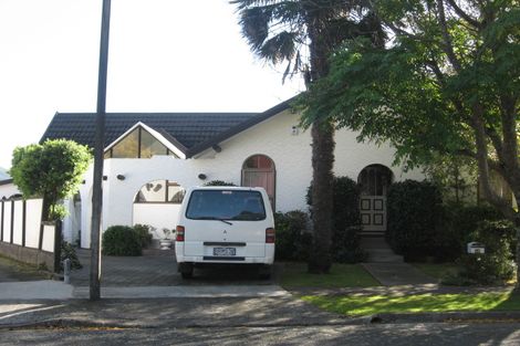 Photo of property in 10 Mcenroe Grove, Naenae, Lower Hutt, 5011