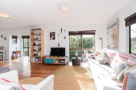 Photo of property in 8 Trelawny Place, Hillcrest, Auckland, 0627