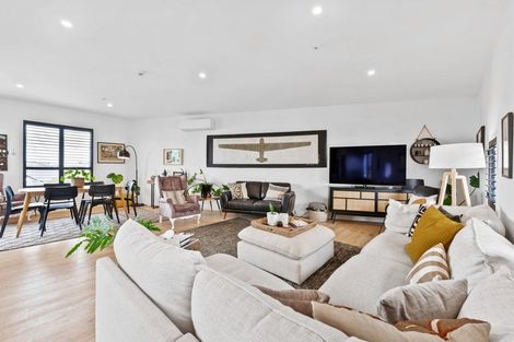 Photo of property in 3/85 Bomb Point Drive, Hobsonville, Auckland, 0616