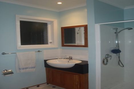 Photo of property in 57 Bedford Street, Northland, Wellington, 6012