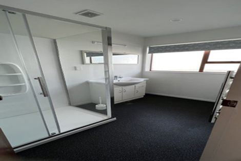 Photo of property in 2/11 Eagle Street, Karori, Wellington, 6012