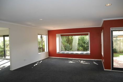 Photo of property in 8 Santa Teresa Court, Paraparaumu Beach, Paraparaumu, 5032