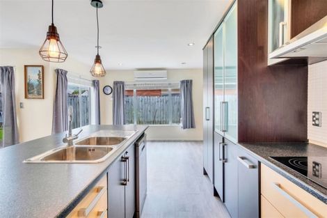 Photo of property in 9 Maadi Place, Papakura, 2110