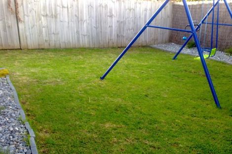 Photo of property in 38 Tussock Avenue, Mangere, Auckland, 2022