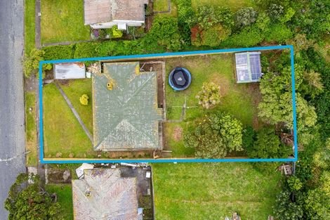 Photo of property in 15 Northumberland Street, Cannons Creek, Porirua, 5024