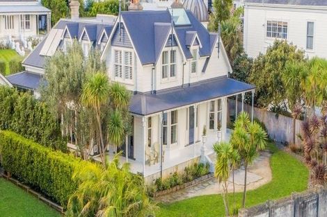 Photo of property in 12 Jubilee Avenue, Devonport, Auckland, 0624