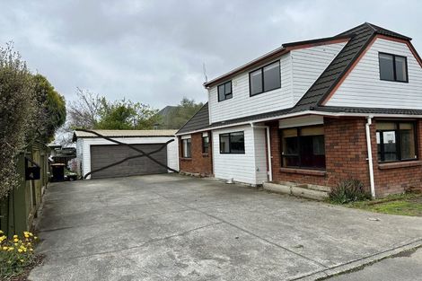 Photo of property in 4 Gregory Close, Palmerston North, 4414