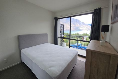 Photo of property in Arno Apartment, 11/8 Mckerrow Place, Sunshine Bay, Queenstown, 9300