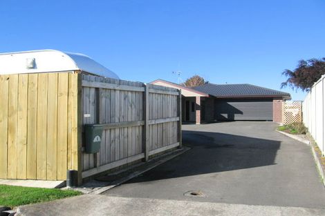 Photo of property in 6 Celtic Court, Roslyn, Palmerston North, 4414