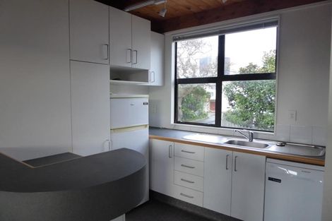 Photo of property in 80u2 Hobson Street, Thorndon, Wellington, 6011