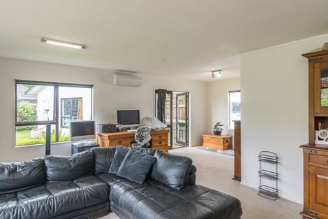 Photo of property in 50 Nimmo Avenue, Waikanae, 5036