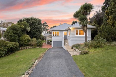 Photo of property in 8 Rosehill Road, Macandrew Bay, Dunedin, 9077