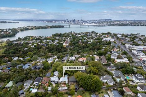 Photo of property in 12 Glade Place, Birkenhead, Auckland, 0626