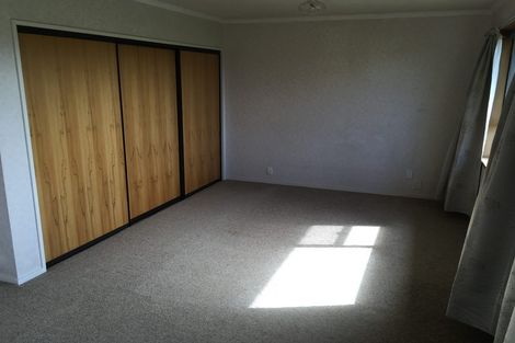 Photo of property in 18 Sheraton Place, Redwood, Christchurch, 8051