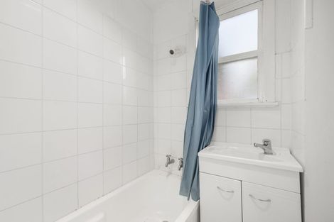 Photo of property in 1 Wood Grove, Naenae, Lower Hutt, 5011