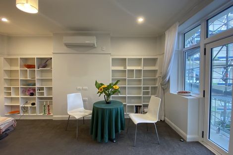 Photo of property in Fountain Court, 48u6 Oriental Parade, Oriental Bay, Wellington, 6011