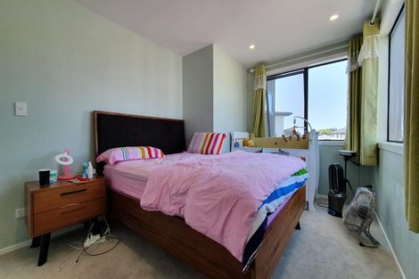 Photo of property in 40 Greenfinch Road, Hobsonville, Auckland, 0616