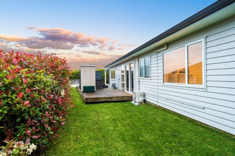 Photo of property in 5 Floyd Road, Riverhead, 0820