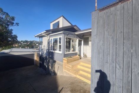 Photo of property in 27 Terrace Road, Titahi Bay, Porirua, 5022