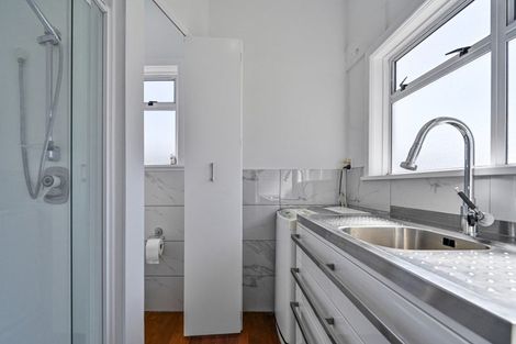 Photo of property in 812 Lawrence Street, Akina, Hastings, 4122