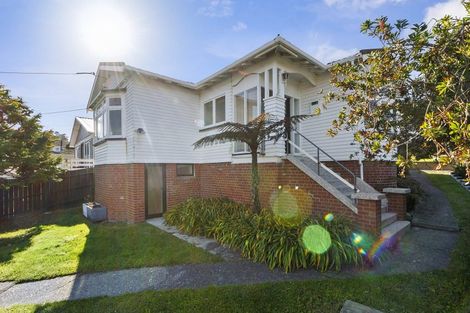 Photo of property in 112 Darlington Road, Miramar, Wellington, 6022