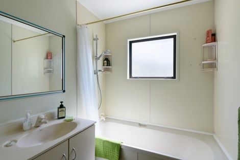 Photo of property in 12u4 Vallance Street, Kilbirnie, Wellington, 6022