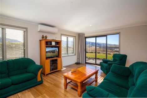 Photo of property in 1 Stella Way, Waikerikeri, Alexandra, 9391
