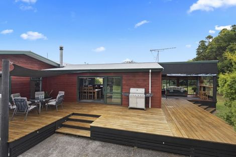 Photo of property in 69 Waipipi Wharf Road, Pollok, Waiuku, 2683