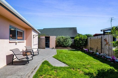 Photo of property in 1 Mangorei Road, Merrilands, New Plymouth, 4312