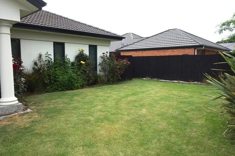 Photo of property in 17 Cairnbrae Drive, Prebbleton, 7604